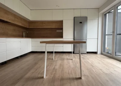 Návrh obývacího pokoje s kuchyní