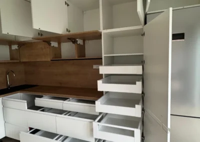 Návrh obývacího pokoje s kuchyní